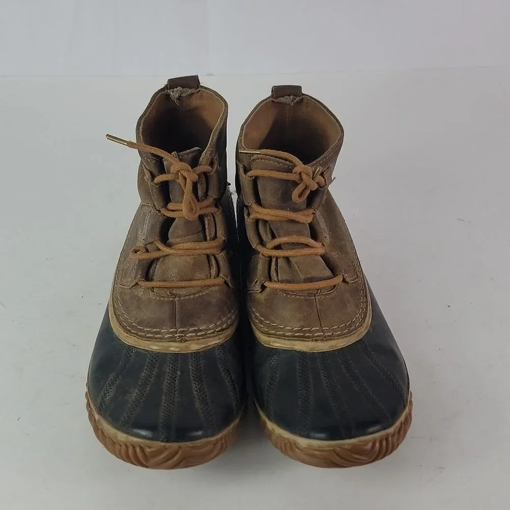 Sorel out about